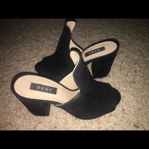 DKNY, Hester Sandals , Black , SZ:5.5